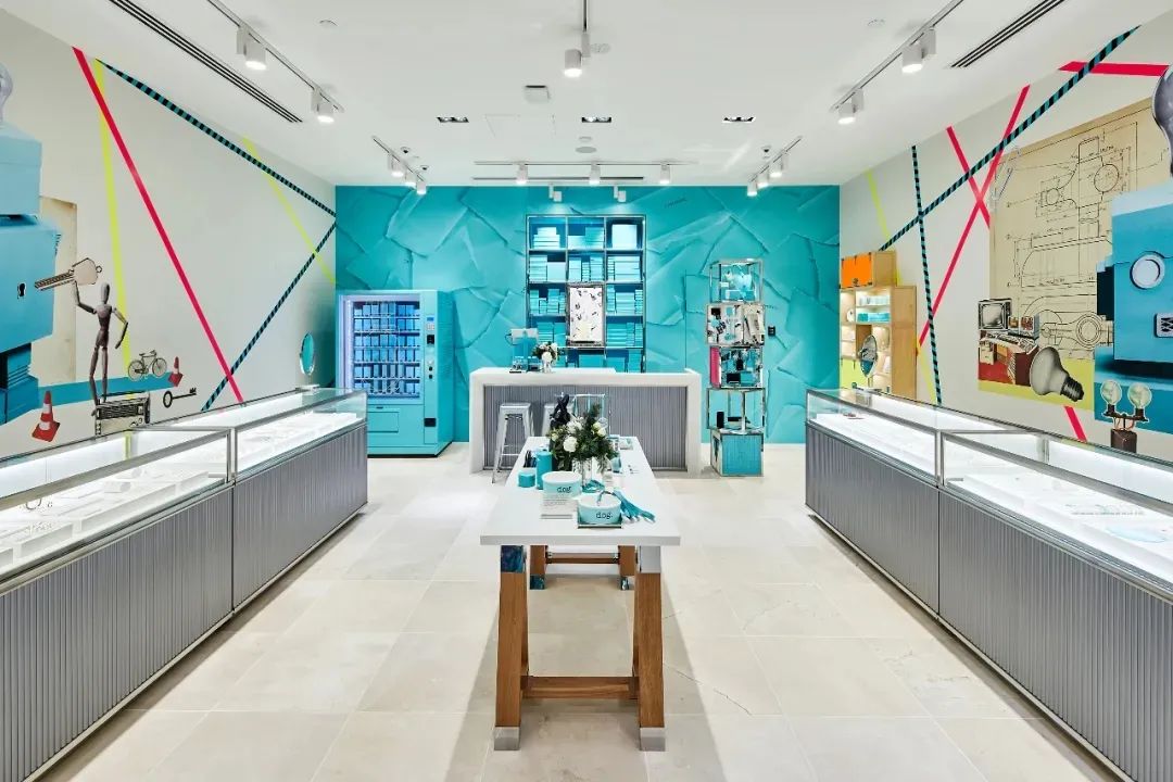 全球顶级珠宝商蒂芙尼（Tiffany＆Co）贝拉维塔门店设计，亮点灯光雕塑-30
