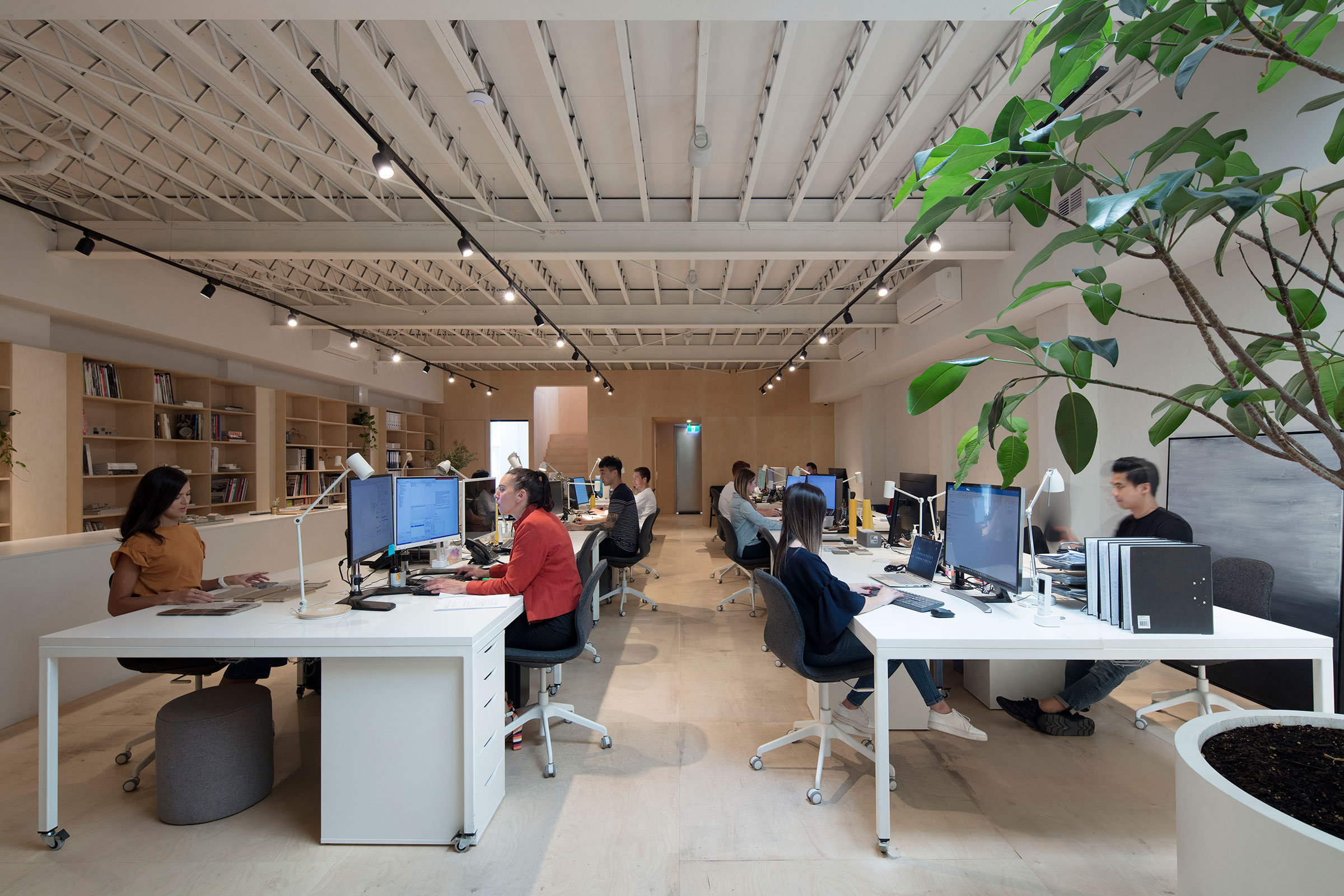 A Warehouse Conversion with an Edge — Design Anthology-7