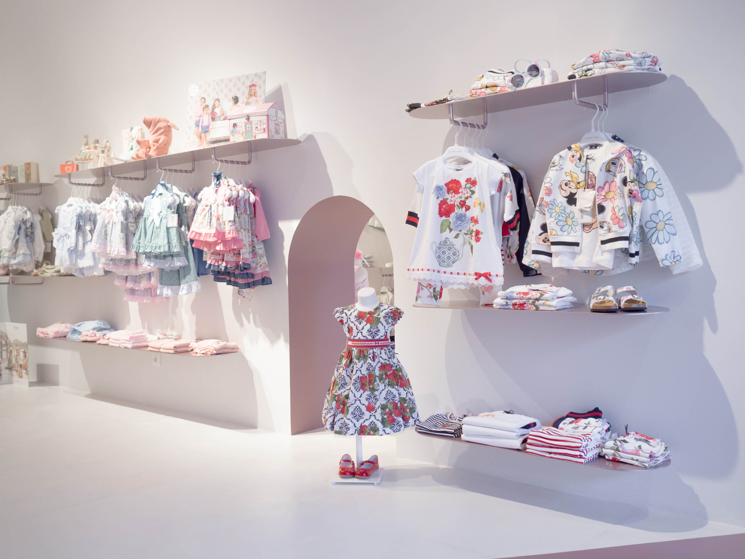 Le Petit Ange Shop Spaceworkers-13