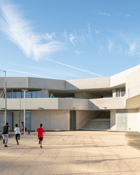 Malpasse Stadium / Guillaume Pepin architect + Fabrice Giraud architect