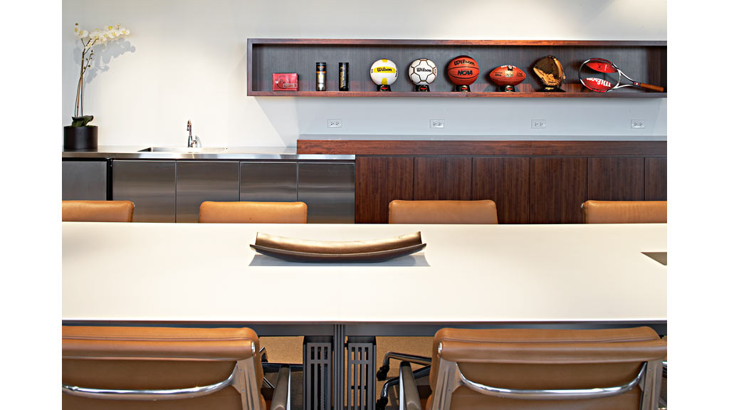 Wilson 体育用品 · Gensler 打造激发协作与创新的工作环境-9