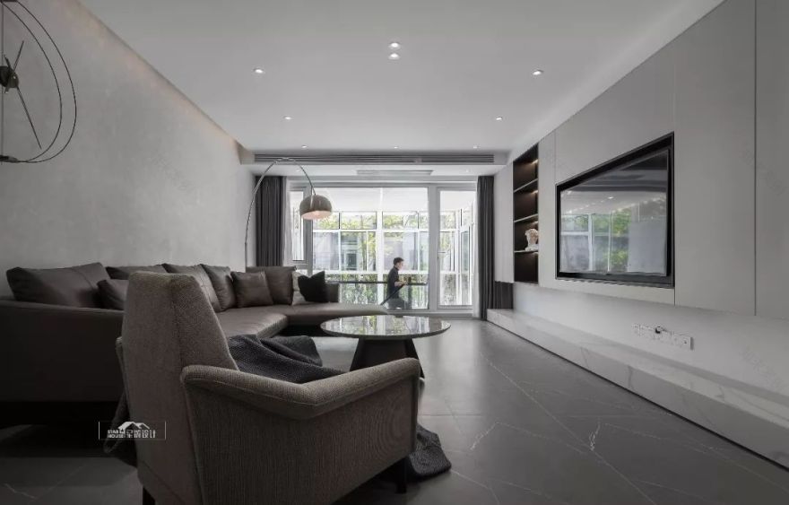 星瀚设计打造极简风别墅-15