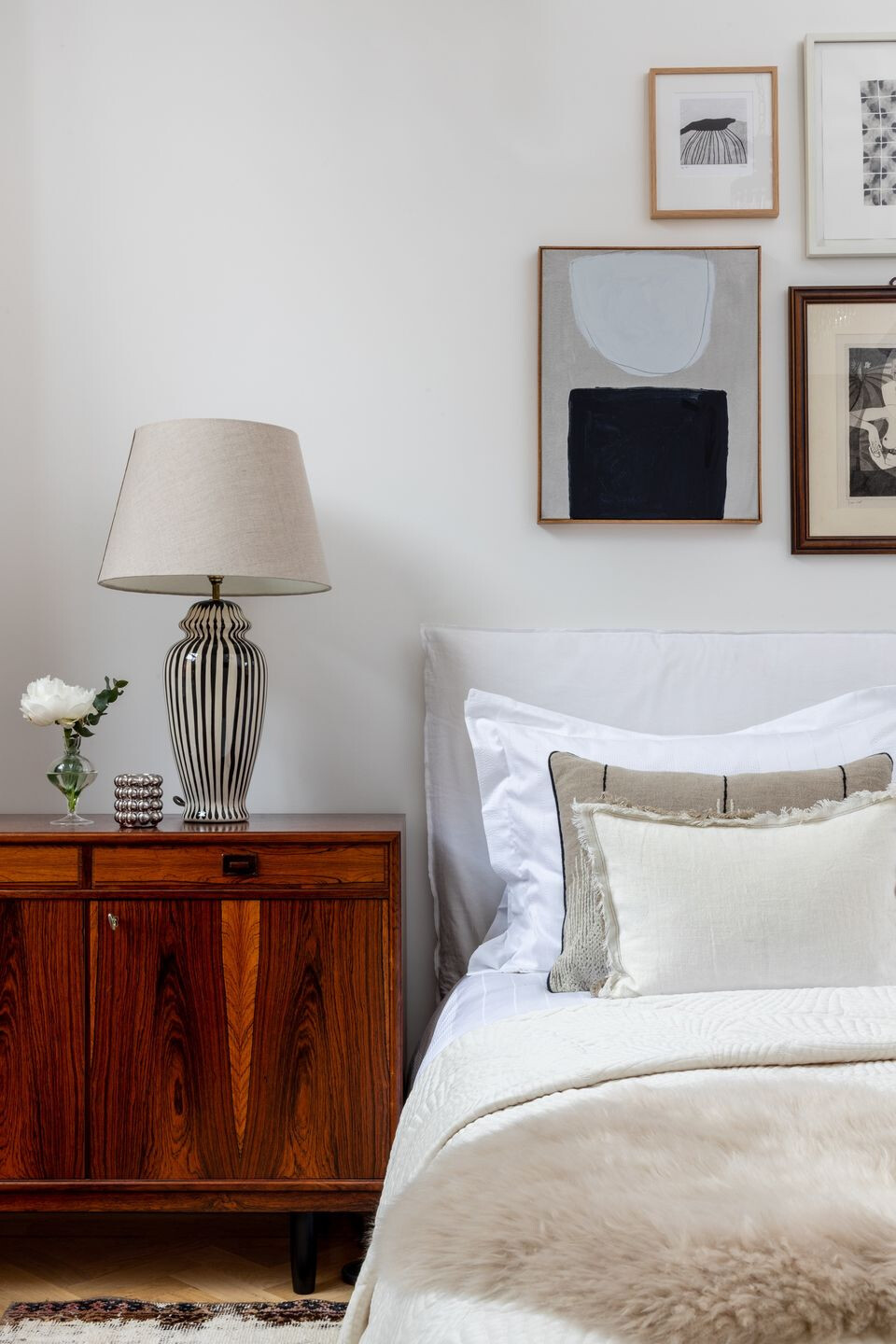 伦敦复古老建筑中的加州阳光生活-22