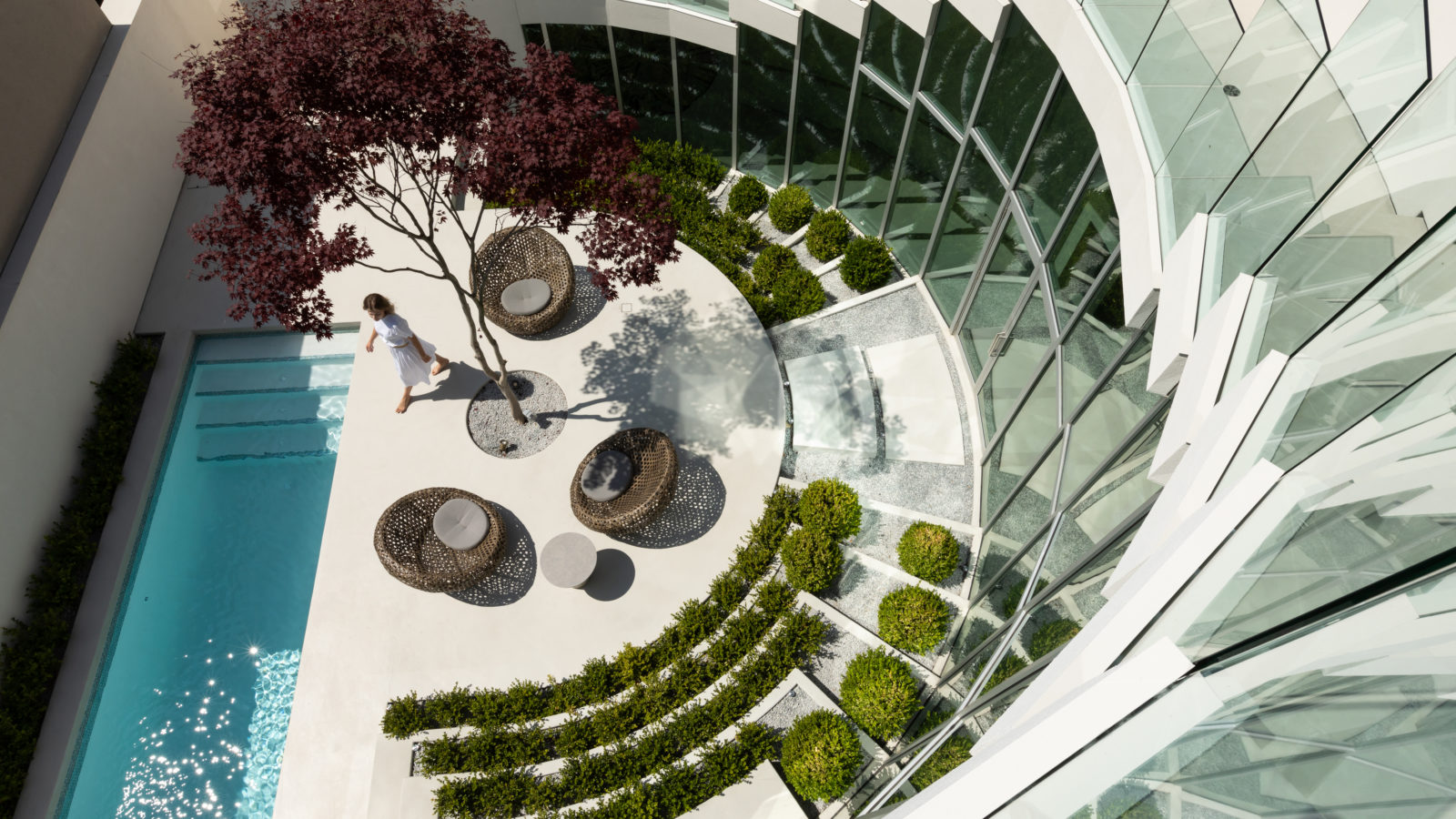 加拿大奢华泳池别墅丨哥伦比亚-7