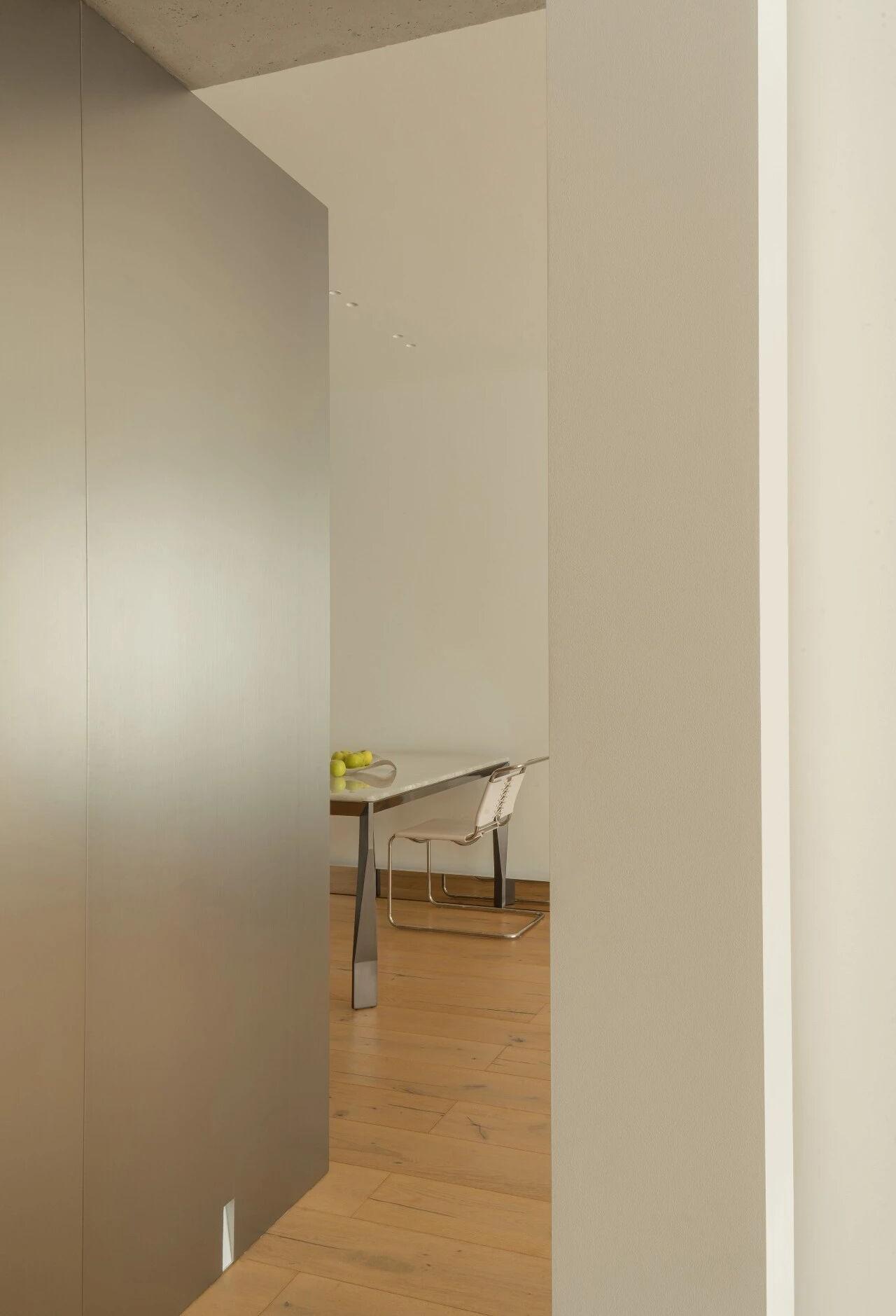 福建00后设计师为业主打造72㎡一人居极简私宅丨中国龙岩丨向内建立-9