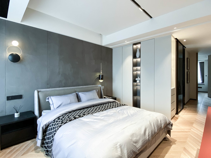 年轻夫妻现代轻奢家居，功能收纳两不误-3