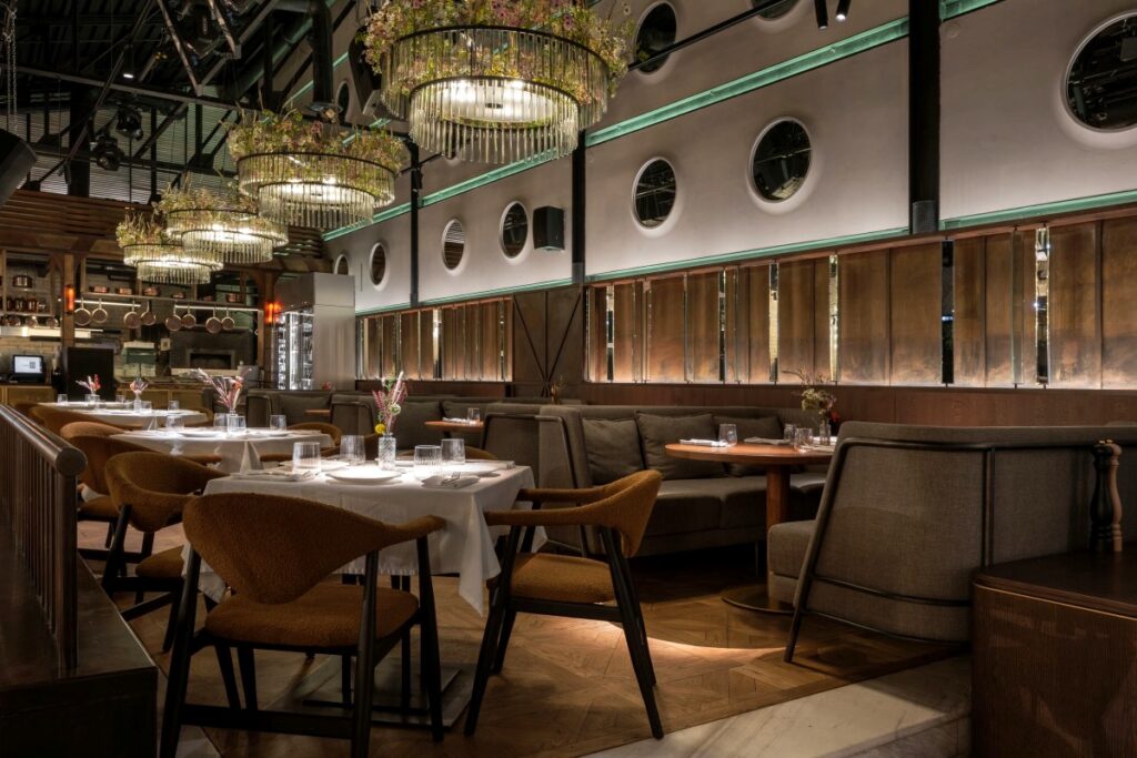 餐厅“1812”更新概念设计丨俄罗斯莫斯科丨建筑事务所 Archpoint（相关设计师）-16