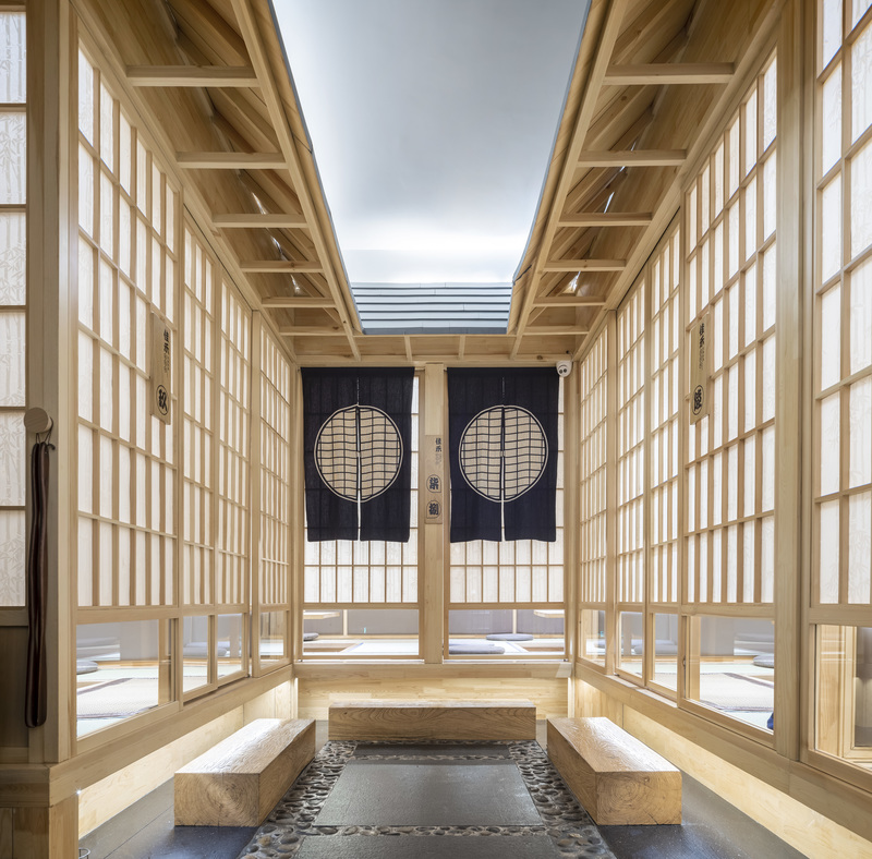 佳禾铁板烧 | 原木色打造的日式餐饮空间-17