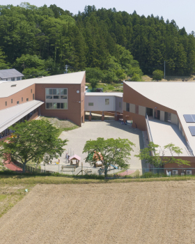 Izuminomori Kindergarten / Hiroto Suzuki architects and associates