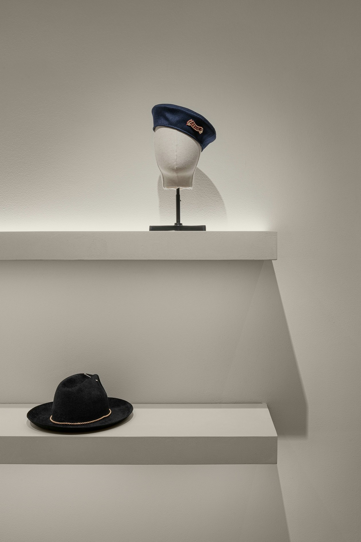 乌克兰基辅85㎡秀场展厅设计-23