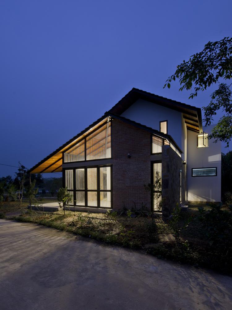 越南河内褶皱屋顶住宅丨TOOB STUDIO · Office Profile-17