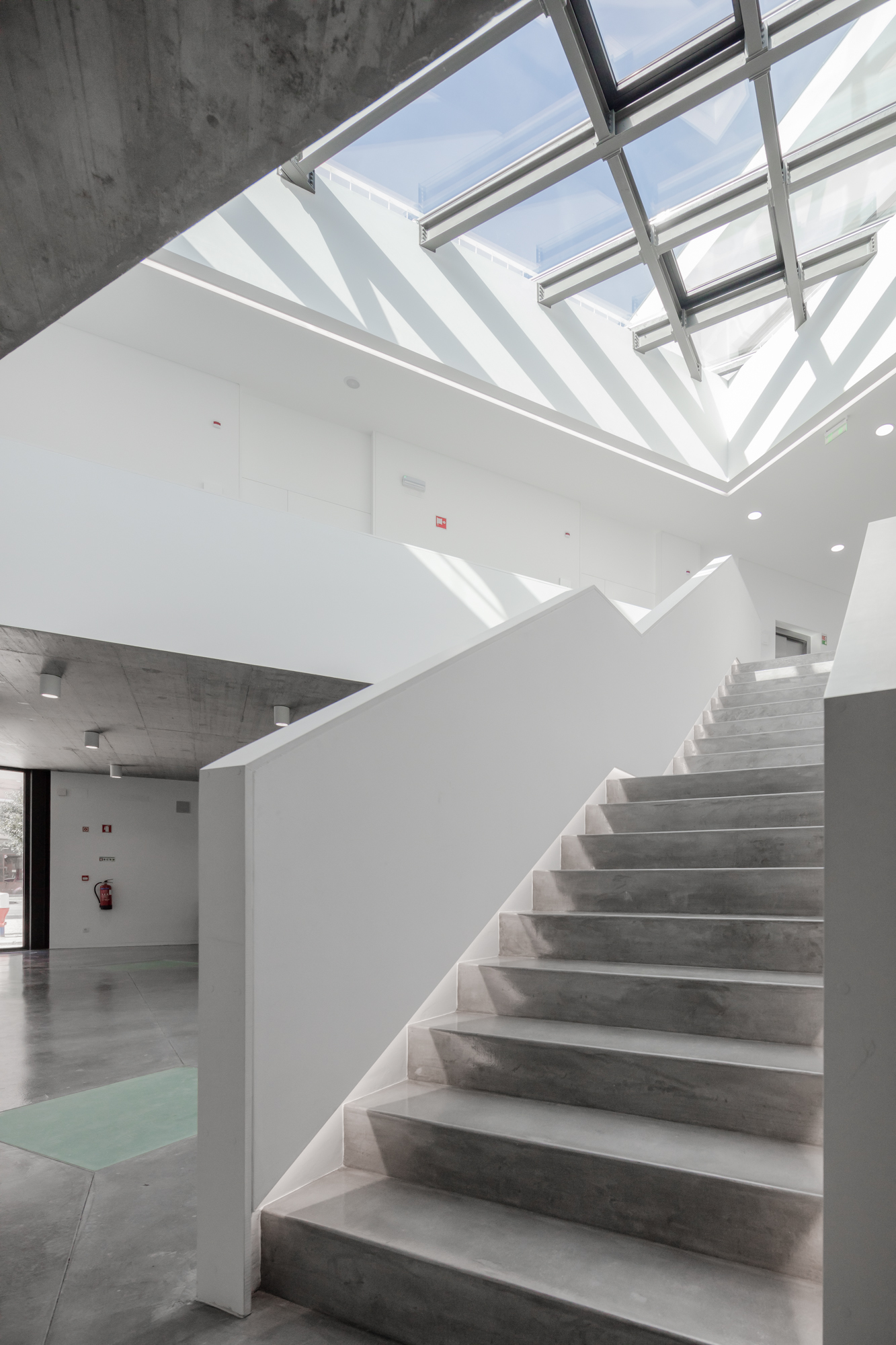 田园牧歌,莫什卡维迪的宗教中心,葡萄牙 / Plano Humano Arquitectos-92