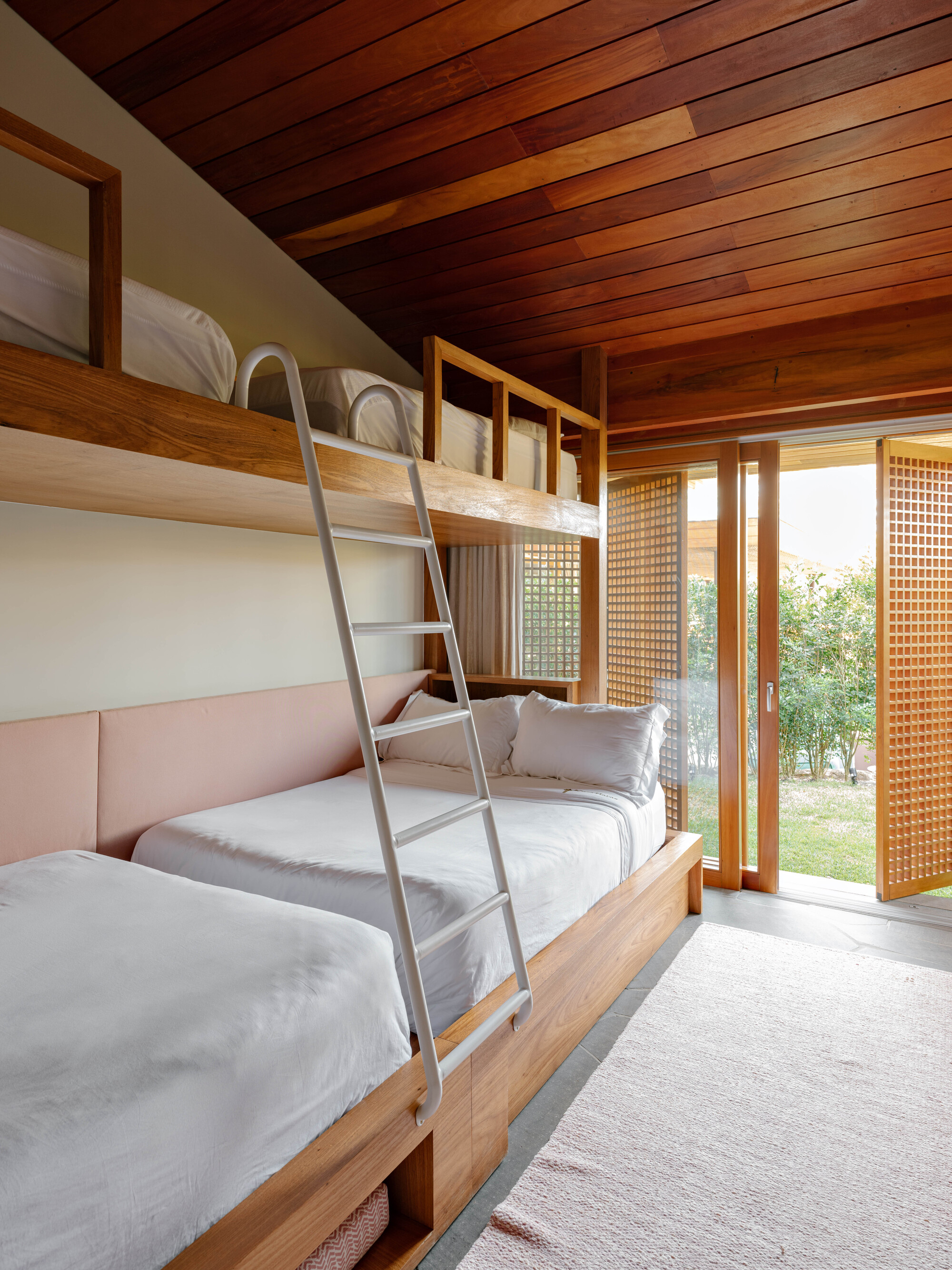 Country House in the Interior of São Paulo / DB Arquitetos-45