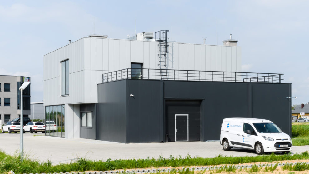 办公楼位于米哈沃维采（注：Michałowicach 是地名，可依据具体语境进行更精准的地名翻译，此处给出一种常见音译） 丨A8 Architektura-22