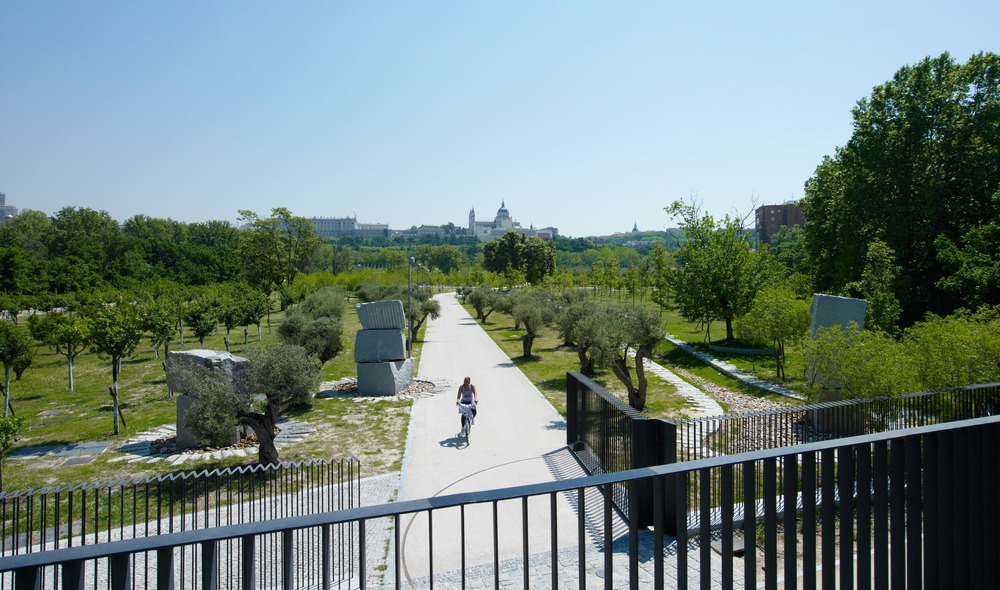 马德里河岸景观规划 / Burgos & Garrido + Porras La Casta + Rubio & Álvarez-Sala + West 8-33