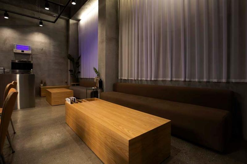 30 平米咖啡馆的极简主义魅力-11