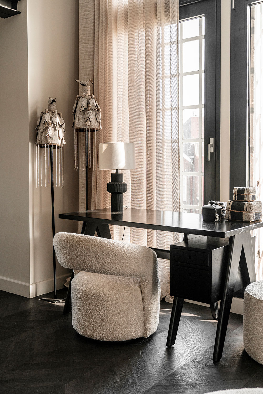 荷兰监狱变废为宝，时尚顶层公寓成设计佳作-11