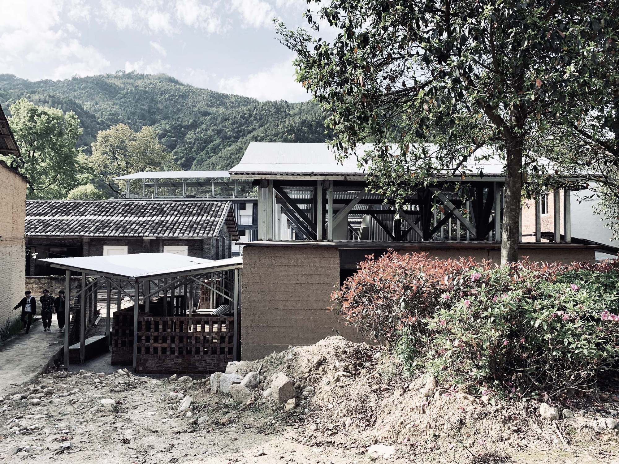 Rural Art Center in Qianfenxi Village / Atelier Sounding Architecture-9