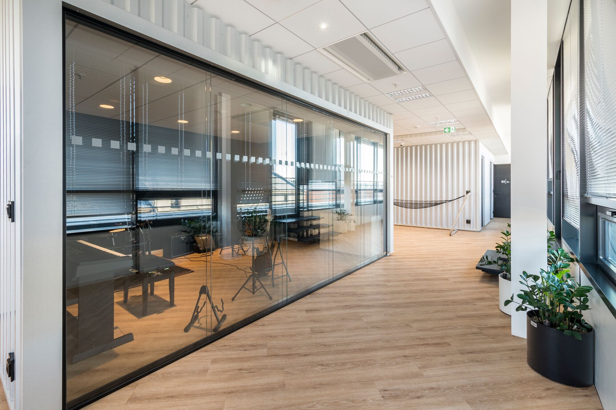 阿瓦斯特布尔诺办公室-11