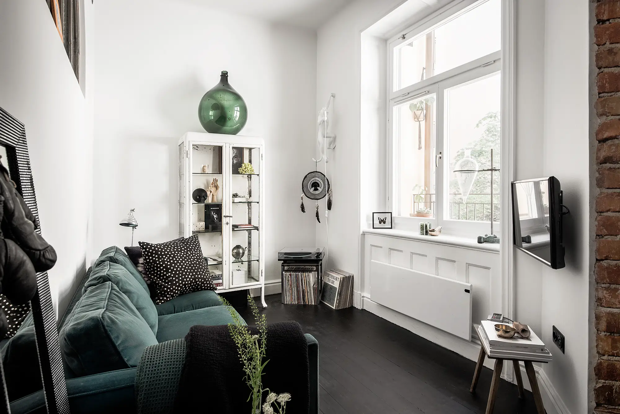 瑞典古典公寓，高挑天花演绎空间魅力-7