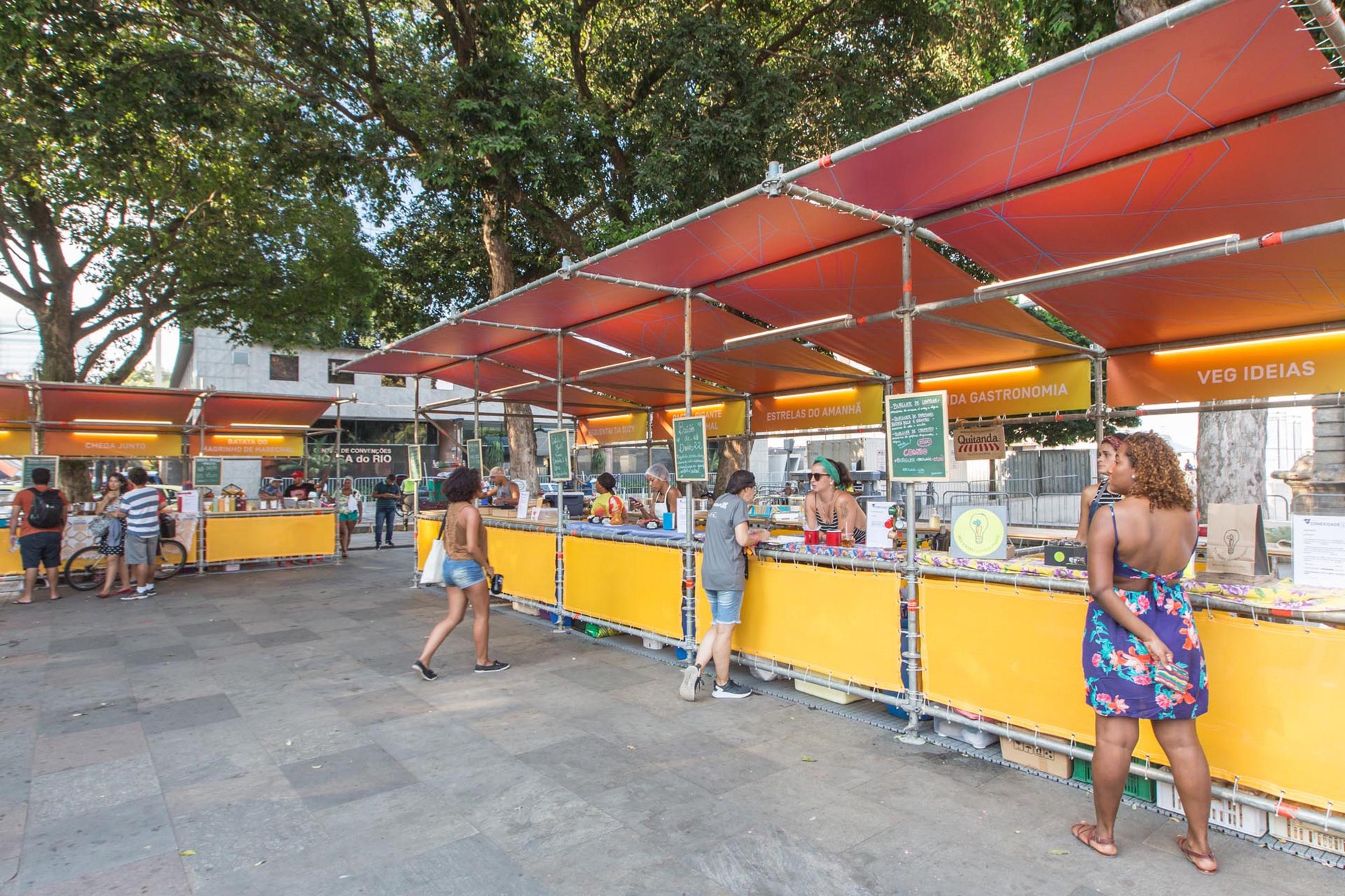 Conexidade Installation / Estúdio Chão-31