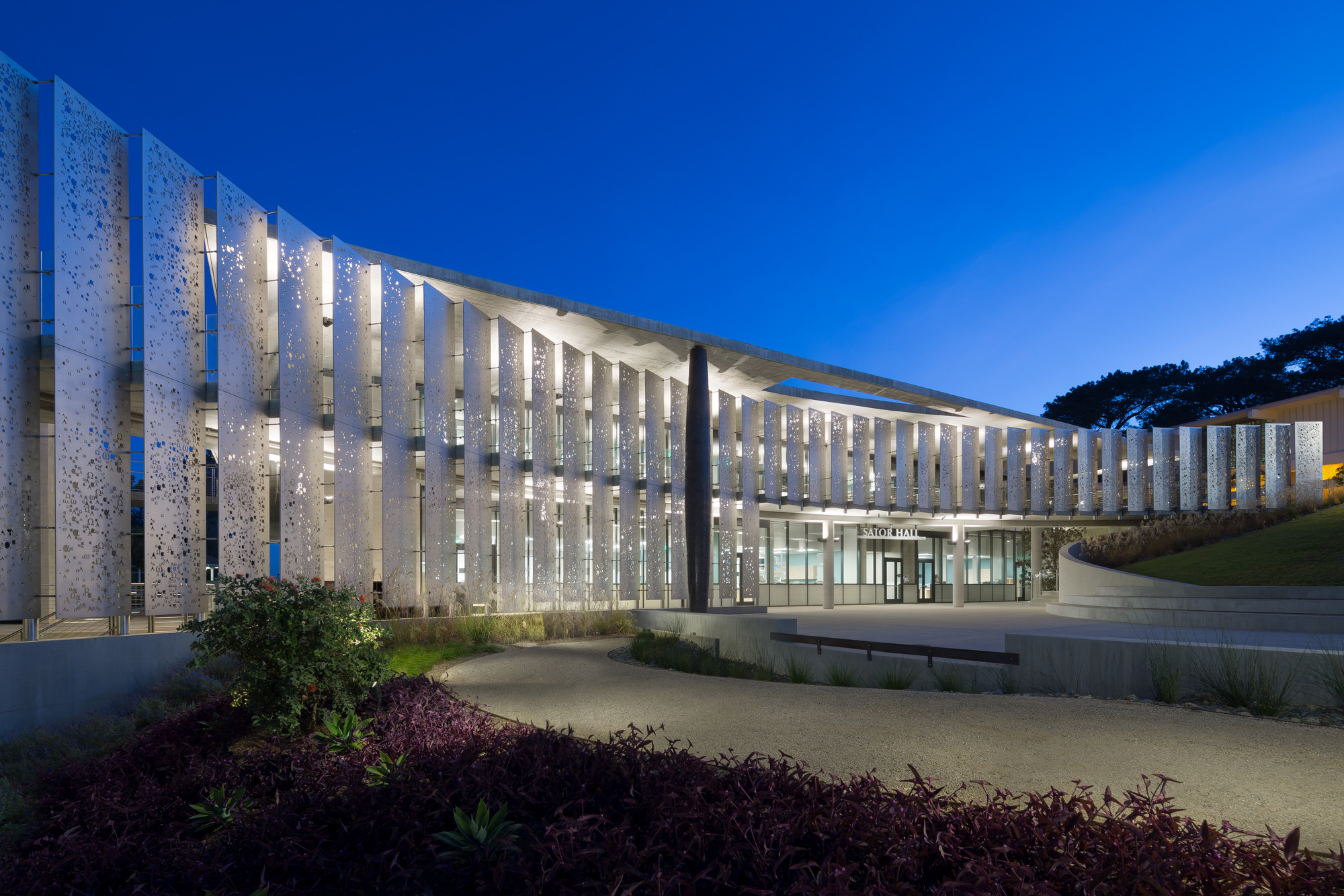 Point Loma Nazarene University Science Complex / Carrier Johnson + Culture-40