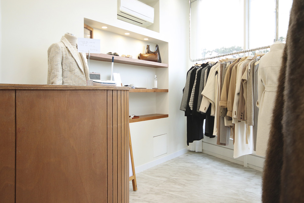 极简时尚的 Cloquetwon 旗舰店室内设计-6