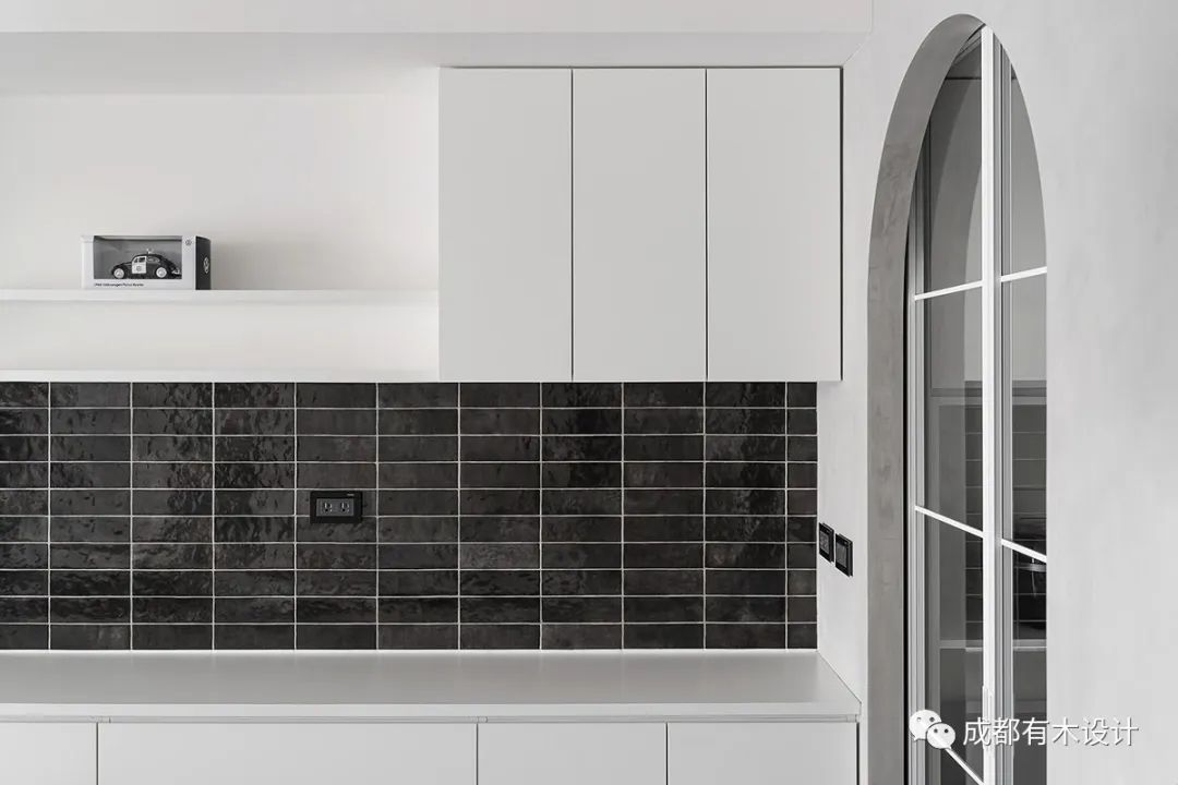 黑白灰现代极简亲子宅丨早见-28