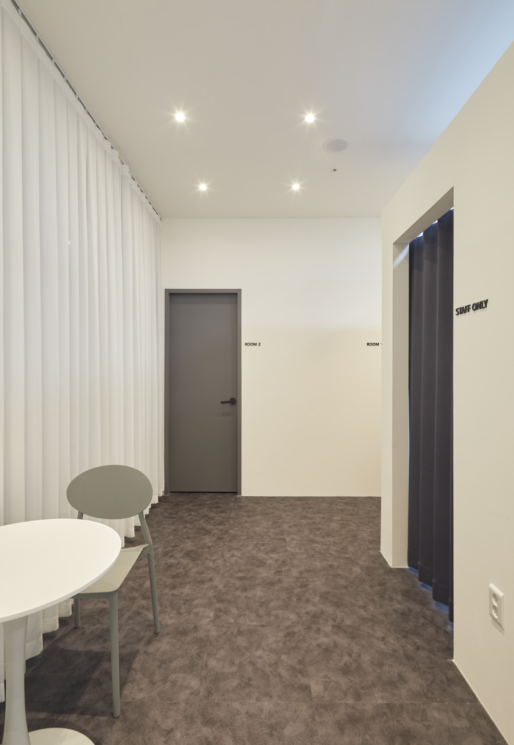 20 平米高级舒适家居店设计-12