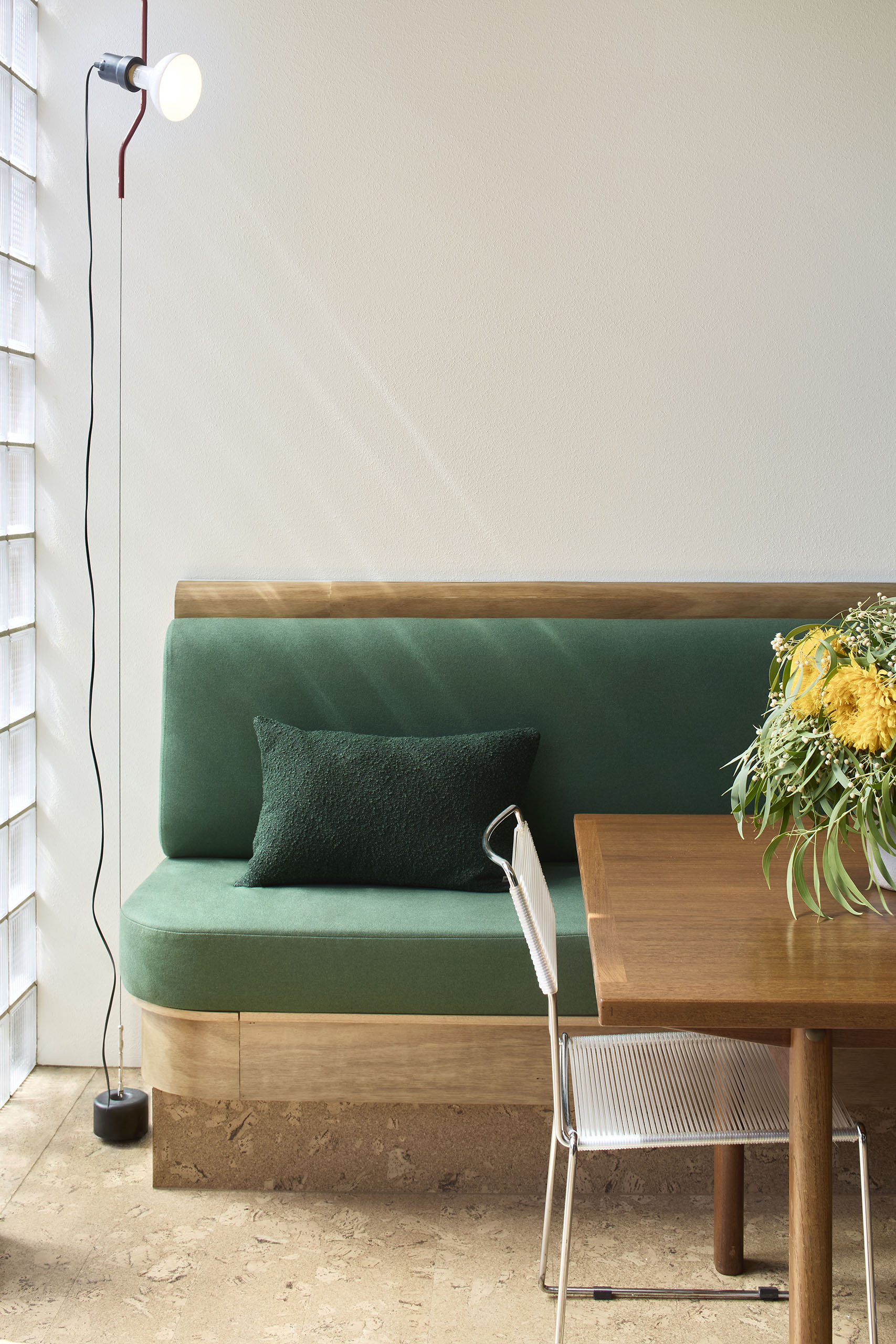 一个聚会的场所（这里House结合语境意译为场所更合适，如果直译为房子也可以，即一个聚会的房子 ） 丨澳大利亚墨尔本丨Sibling Architecture-19