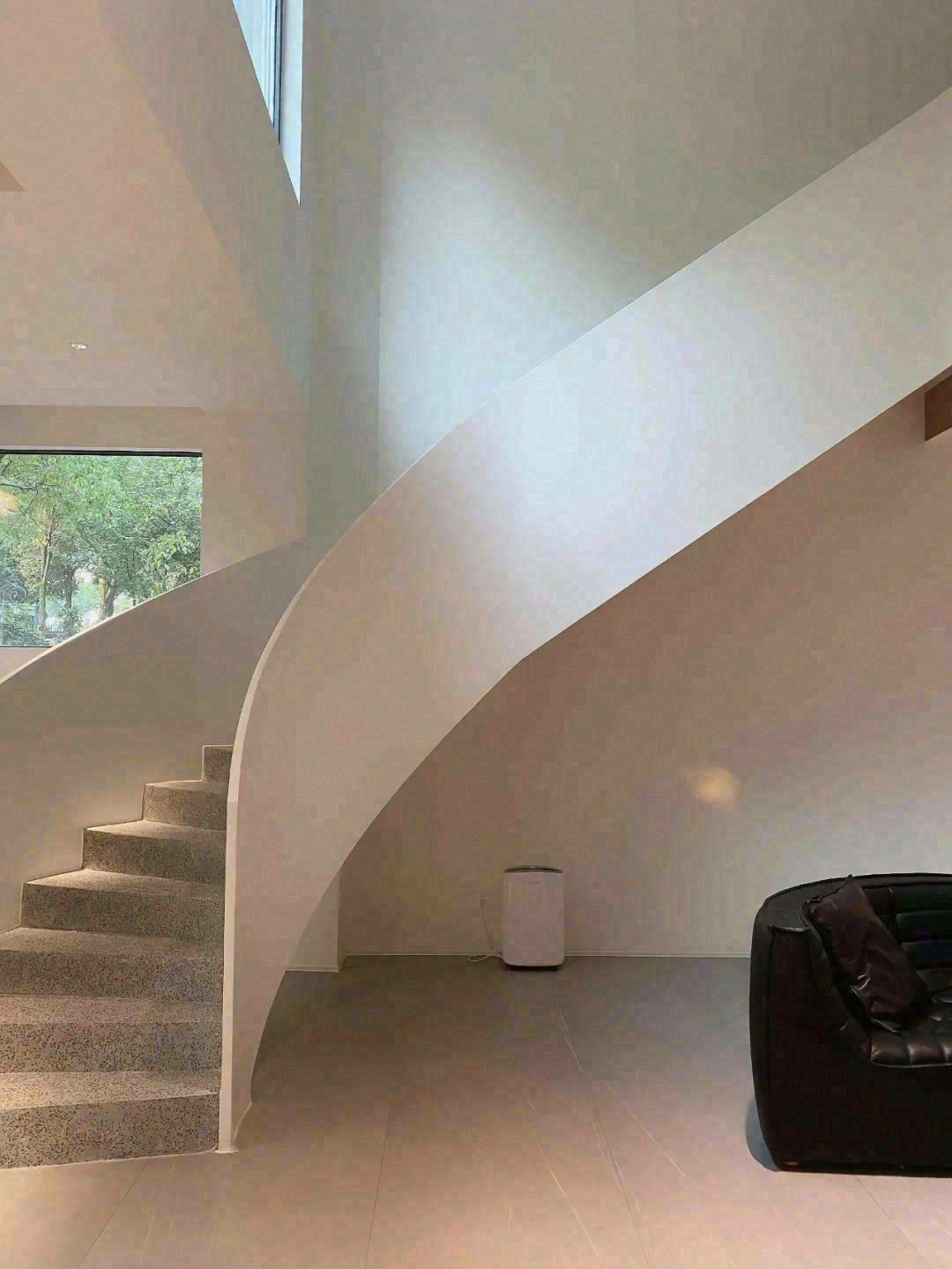 楼梯怎么选?适合的才是最重要的丨易高-9