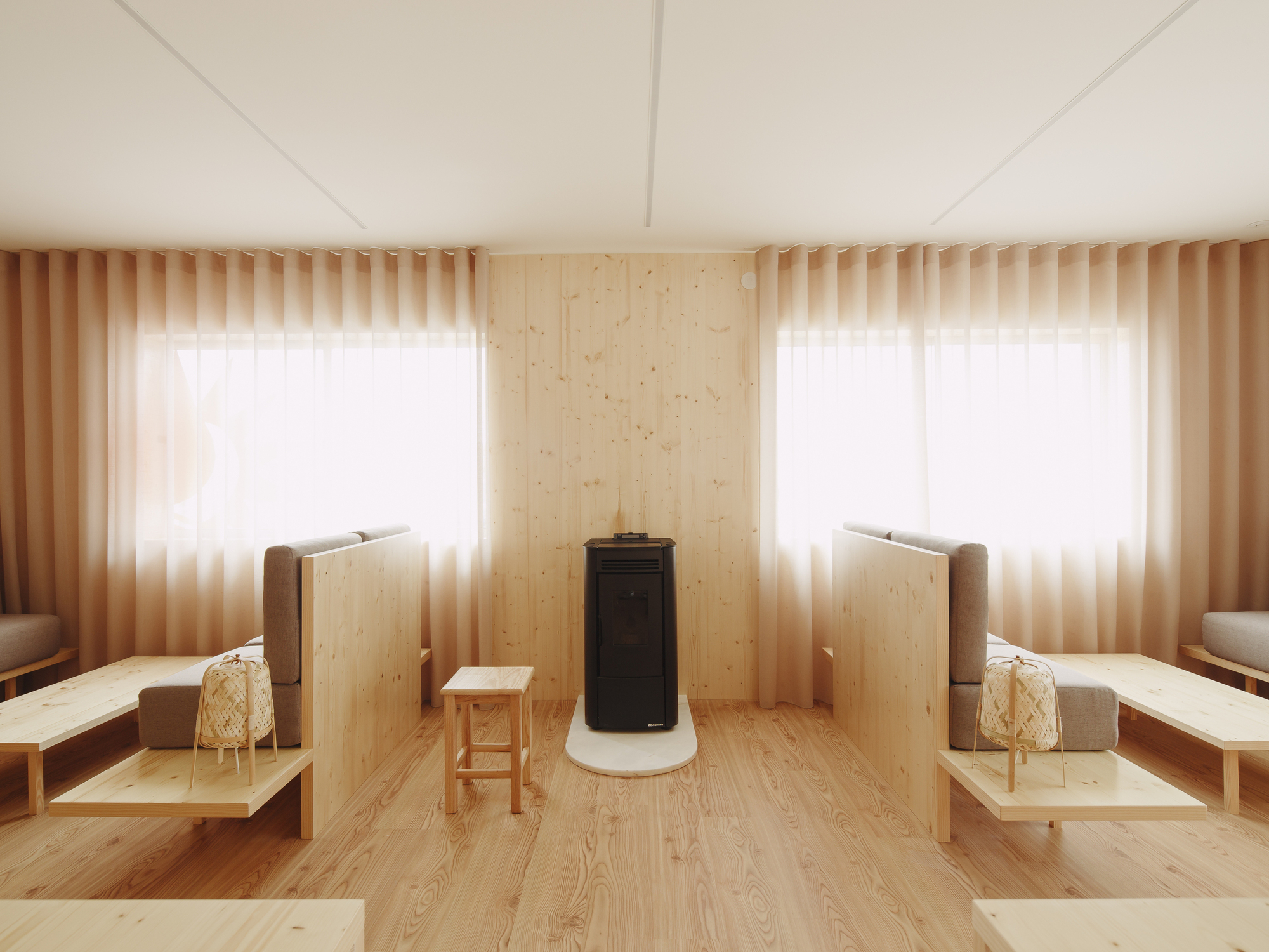 Tarouca Gastro Bar 餐厅丨葡萄牙丨Bruno Dias Arquitectura-26