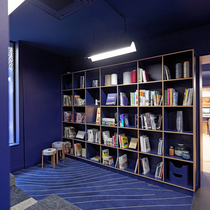 Atelier Tarkett Showroom and Office - Paris | Office Snapshots-11