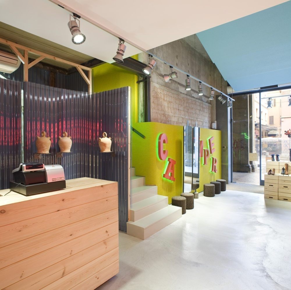 博洛尼亚CAMPER专卖店-4