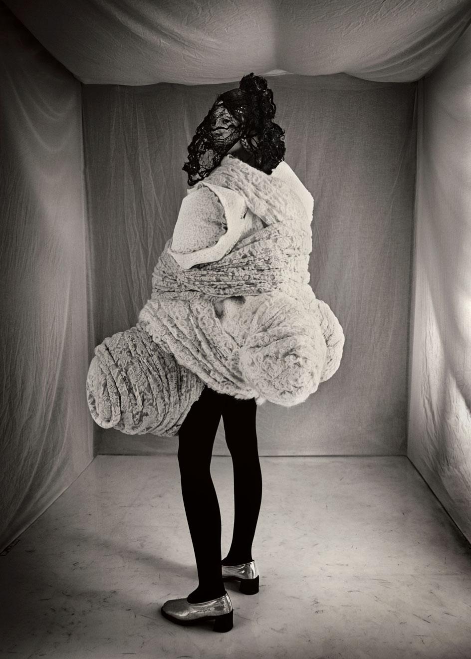 诗意光影 | 保罗·罗韦西摄影展致敬 rei kawakubo-18