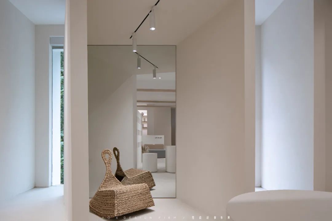 打破重组构建新秩序,南京 100㎡童装店设计展示创新空间美学-41