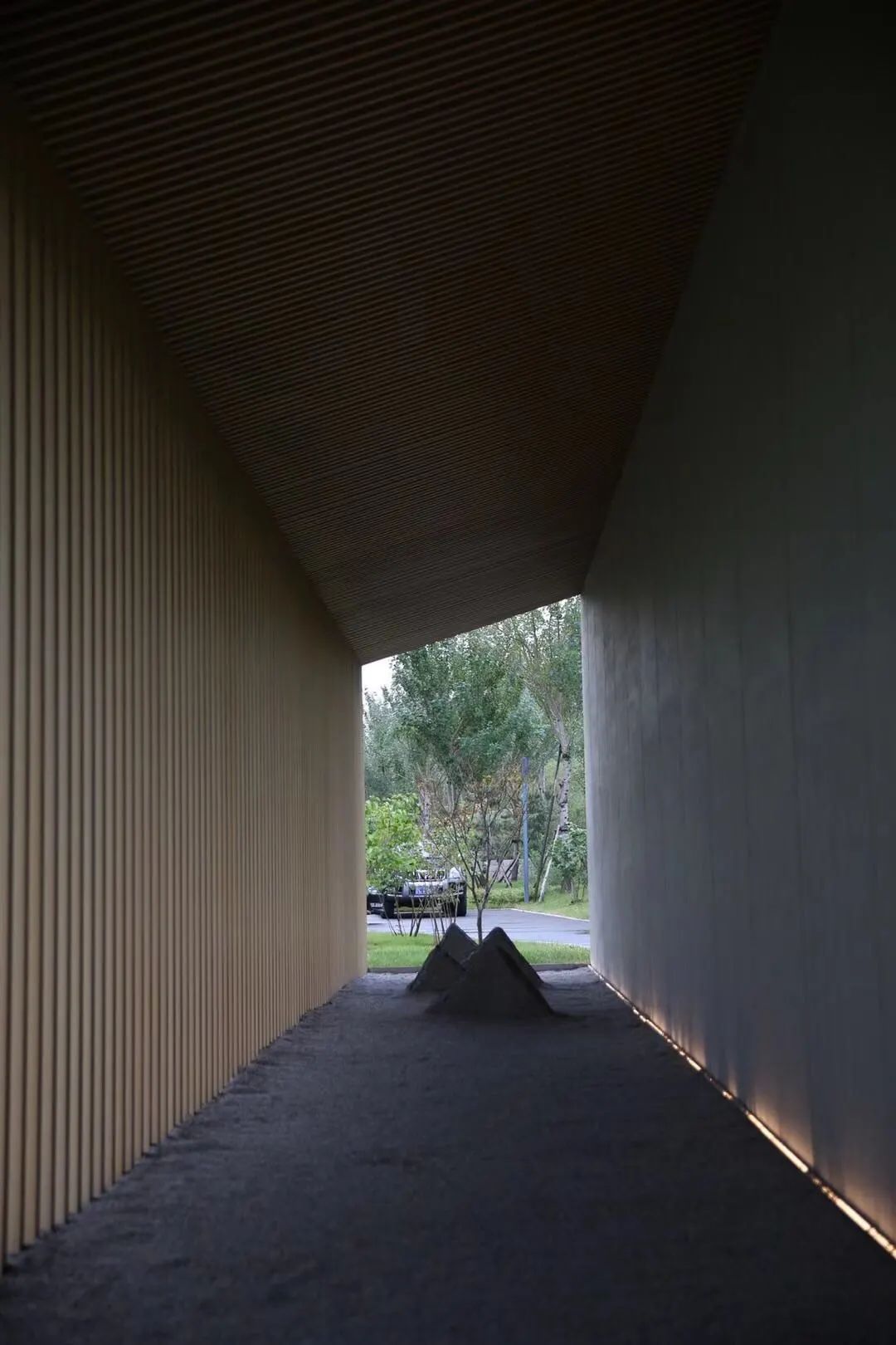 阿那亚的海、建筑与艺术 | 探索海边孤独的图书馆与礼堂-40