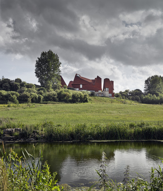 Caring Wood James Macdonald Wright and Niall Maxwell-1