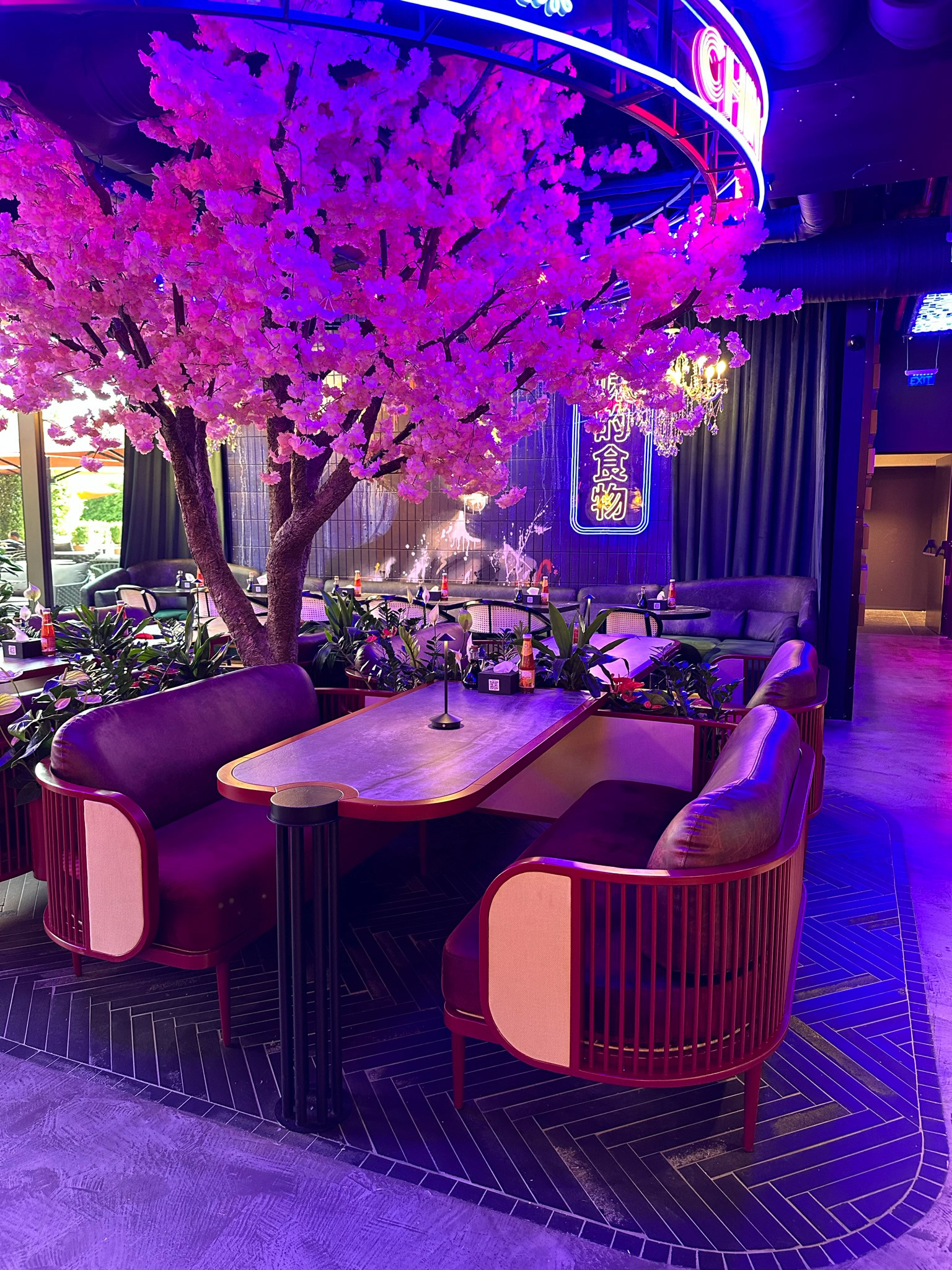 RESTAURANT «CHIN CHIN 21 & SEXY FISH»-12