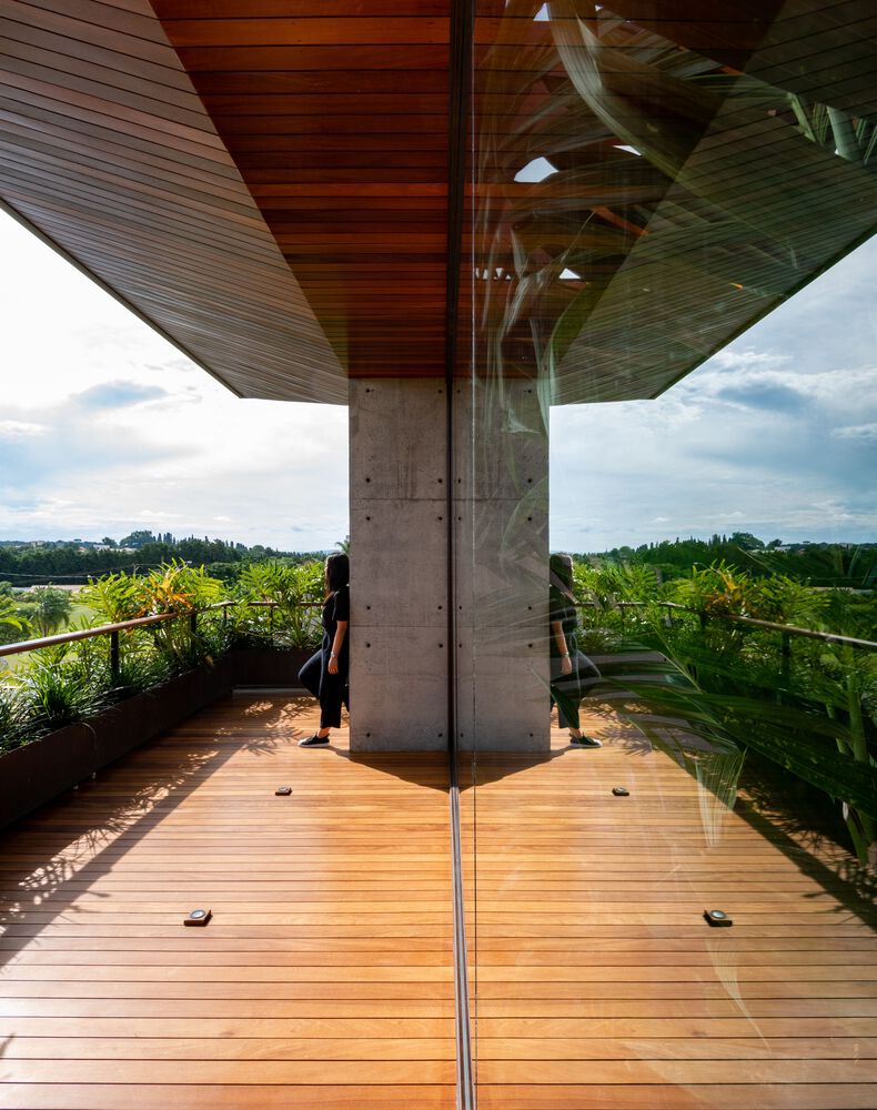 绿意盎然与自然共生的巴西家庭住宅丨巴西圣保罗-49