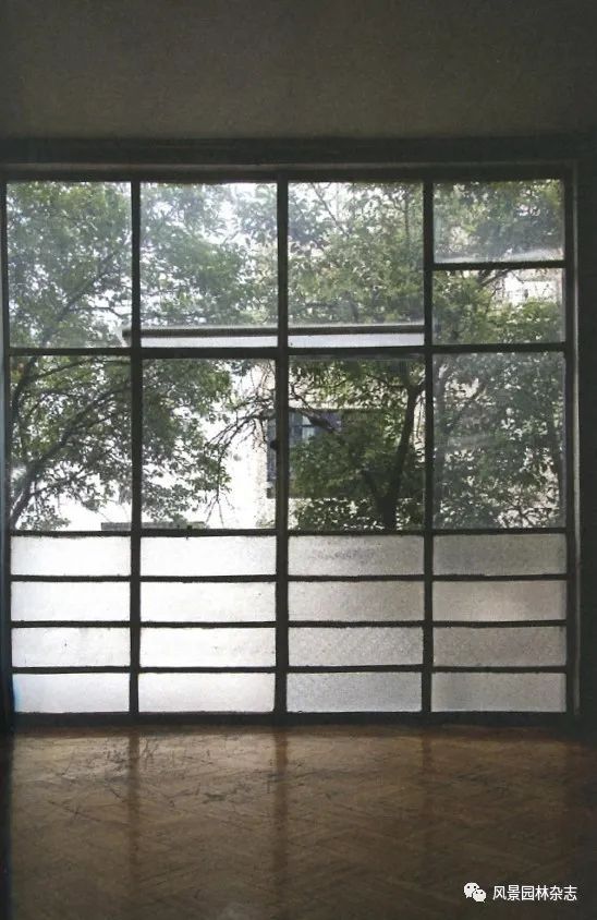 巴拉干建筑中的“自然之影”与封闭美学-99