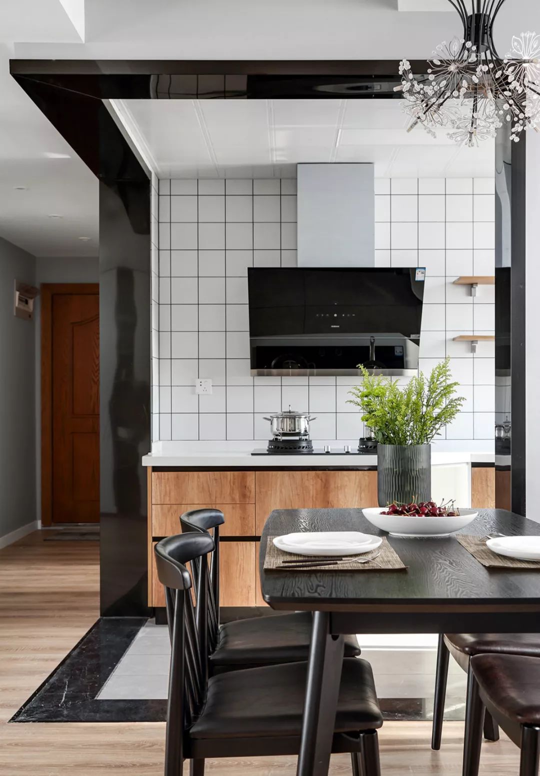 95㎡简约舒适二手房改造，轻松美好生活触手可及-32