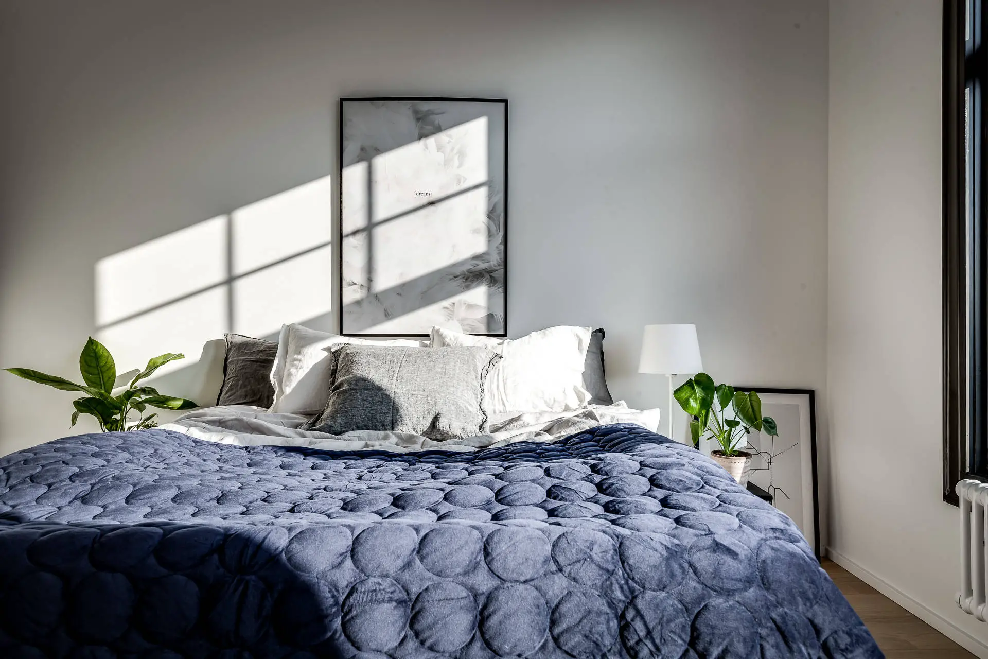 瑞典顶层阳光公寓 | 以天顶窗为亮点的完美家庭空间-13