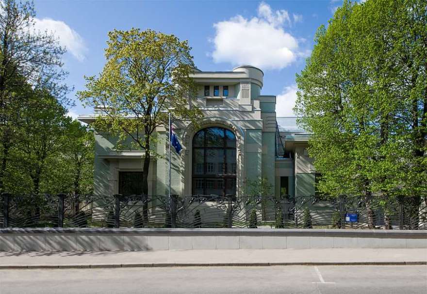 Кропоткинский переулок, дом 13. Особняк Дерожинской в Штатном пер.-23