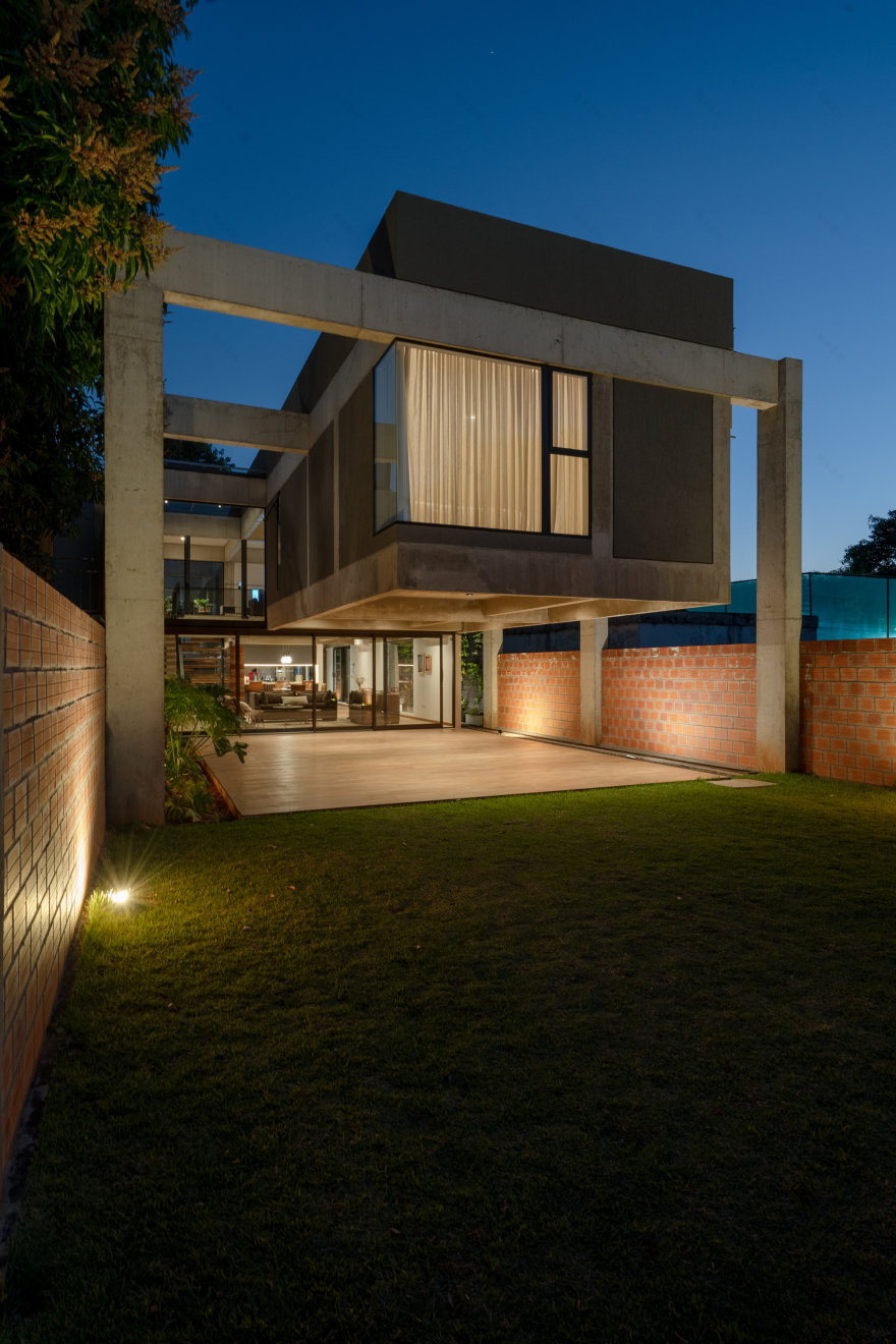 Levitate House / BAUEN-41