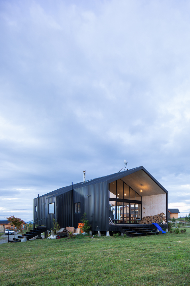 Angular House GM in Chile designed by EXTCO to work with the local topography, instead of against it 智利的角屋GM是由EXTCO设计的，用来处理局部地形，而不是与之相反。-8
