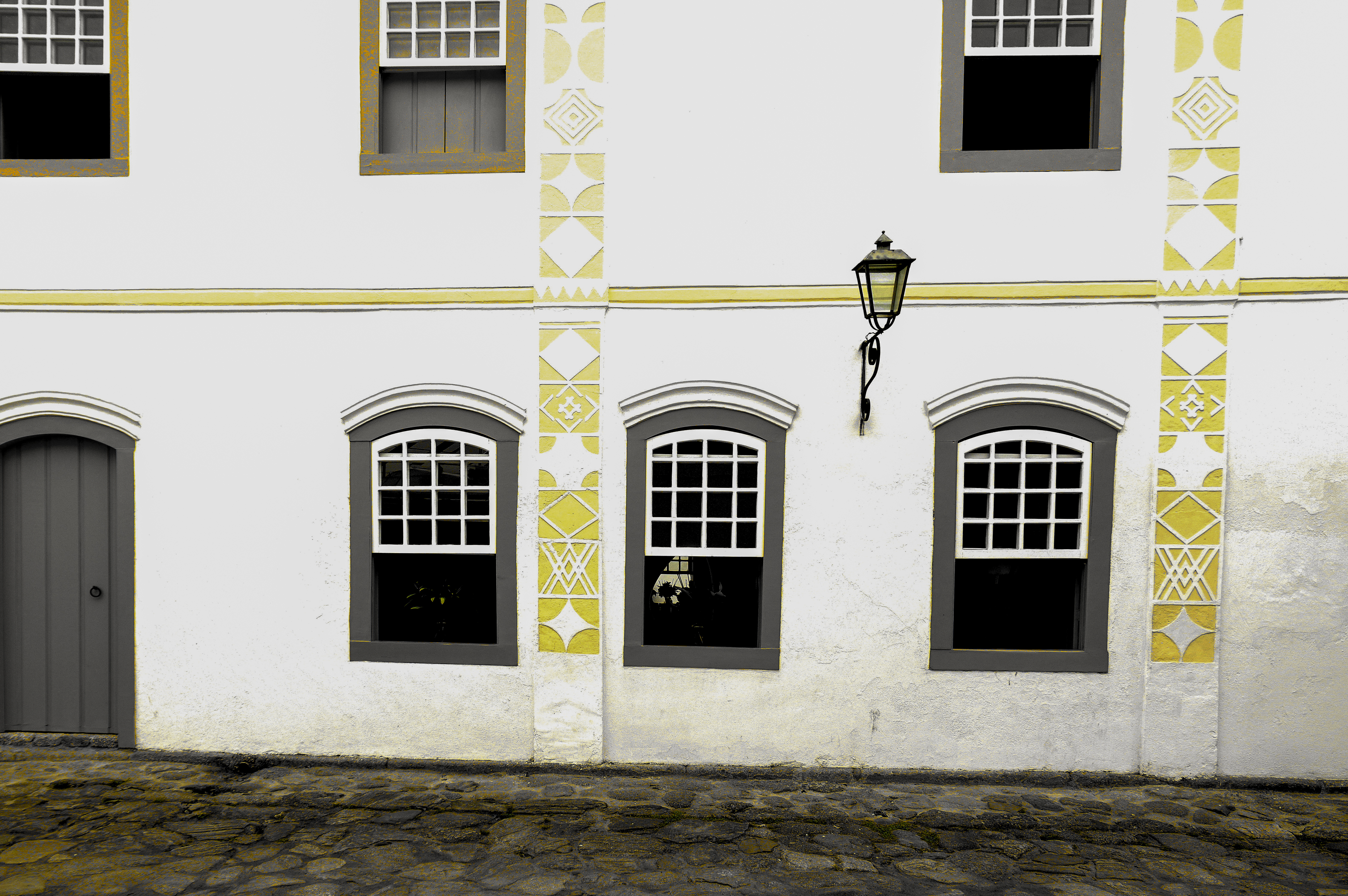 Paraty in black and white-4