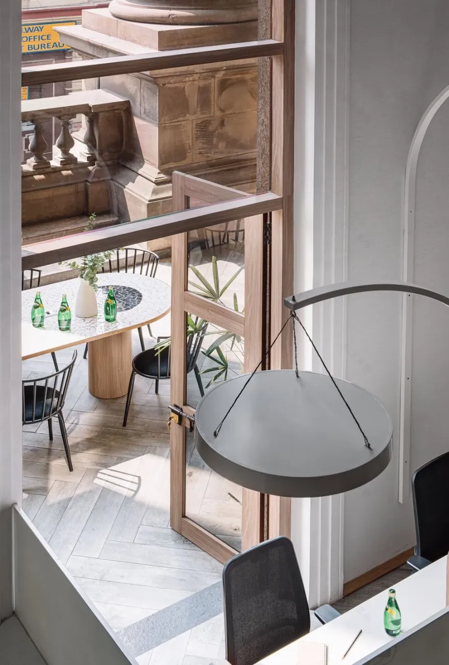 半弧办公室丨印度加尔各答丨Spaces & Design-37