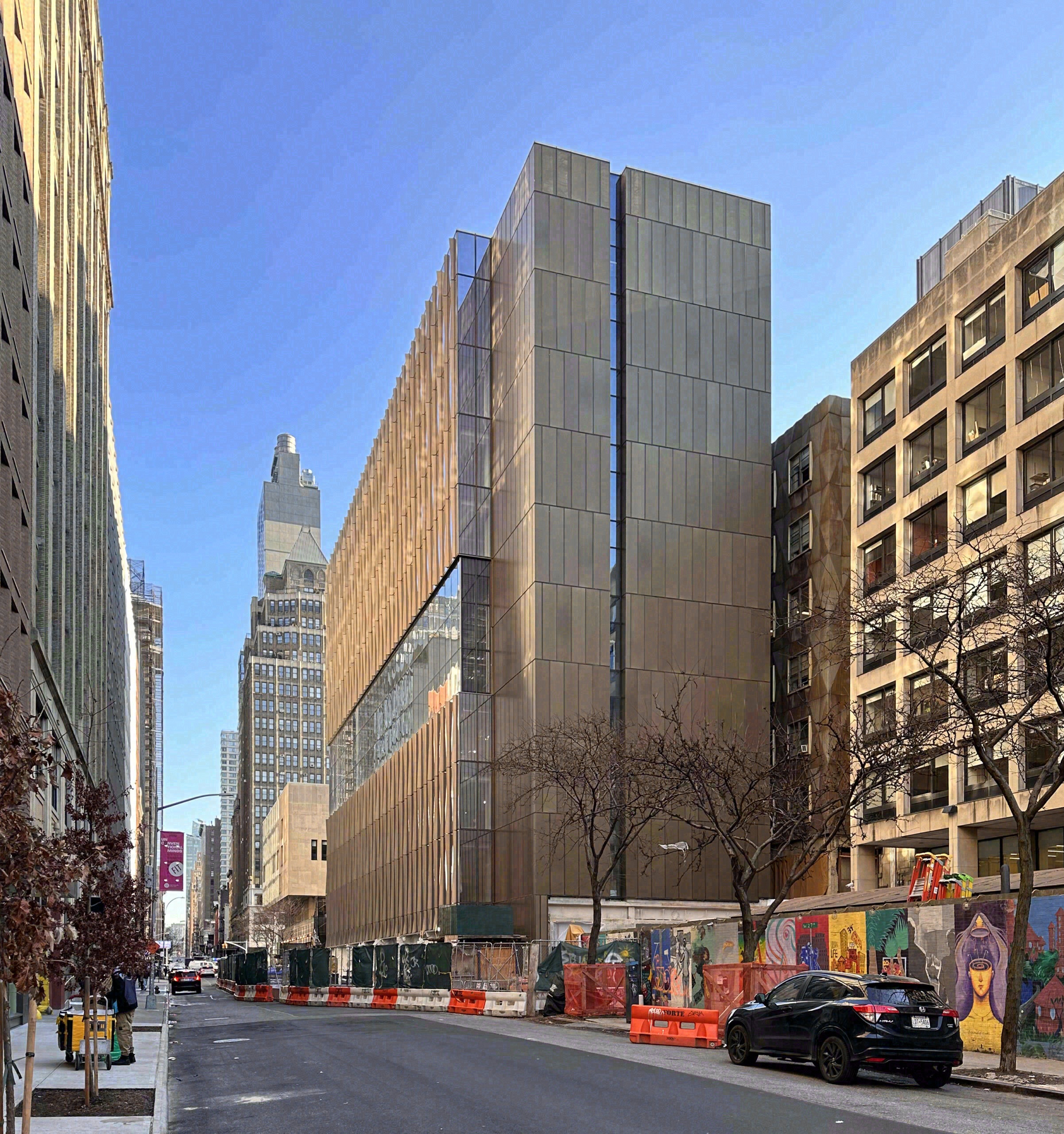 FIT's New Academic Building Nears Completion at 220 West 28th Street in Chelsea, Manhattan - New York YIMBY-5