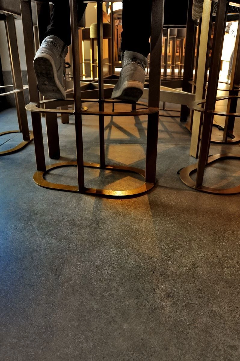 意大利热面包店的动感空间设计丨意大利的里雅斯特-28